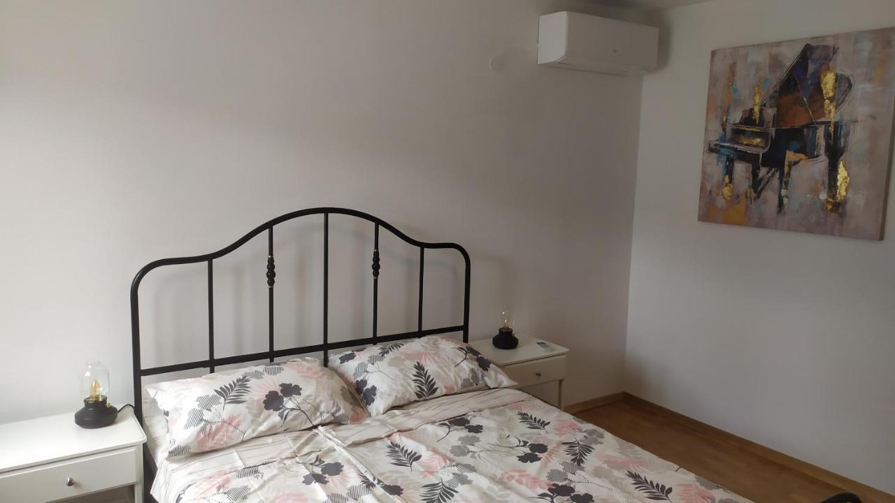 Apartment Ive Кърк Екстериор снимка