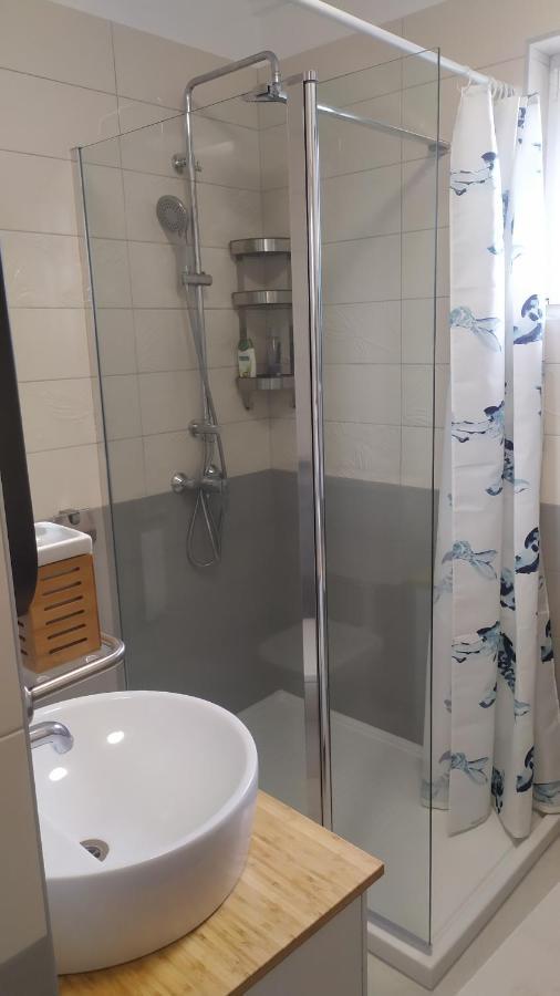 Apartment Ive Кърк Екстериор снимка