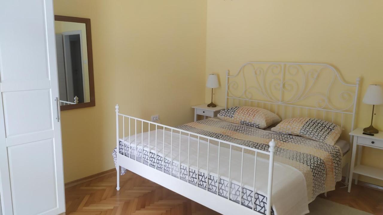 Apartment Ive Кърк Екстериор снимка